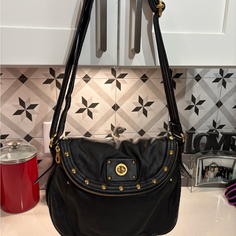 Marc Jacobs Black totally turn lock Natasha with full zip pocket